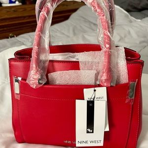 💕Sale NWT Nine West Purse💕
